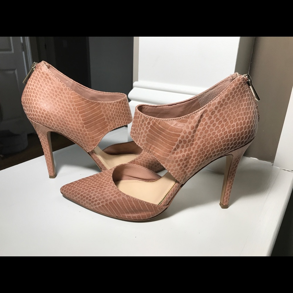 Jessica Simpson Blush Pink Snakeskin Leather Pumps
